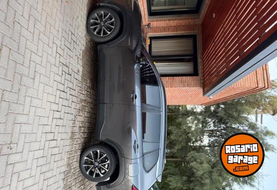 Autos - Toyota Corolla cross hybrid 2022 Electrico / Hibrido 54000Km - En Venta