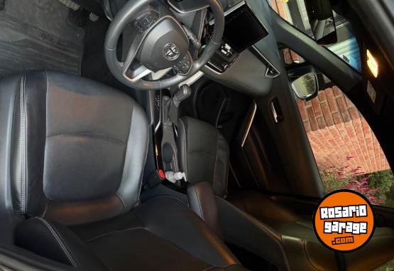 Autos - Toyota Corolla cross hybrid 2022 Electrico / Hibrido 54000Km - En Venta