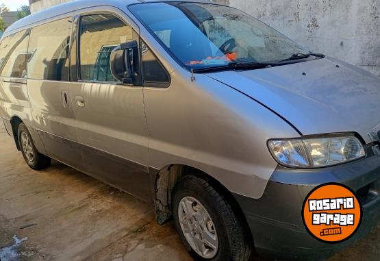 Utilitarios - Hyundai DIESEL 2,5 TURBO 2001 Diesel 280000Km - En Venta