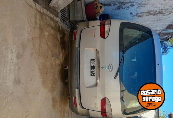 Utilitarios - Hyundai DIESEL 2,5 TURBO 2001 Diesel 280000Km - En Venta