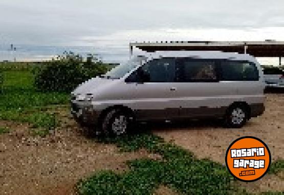 Autos - Hyundai DIESEL 2,5 TURBO 2001 Diesel 280000Km - En Venta