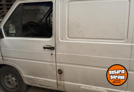 Utilitarios - Renault TRAFIC 1999 Diesel 1Km - En Venta