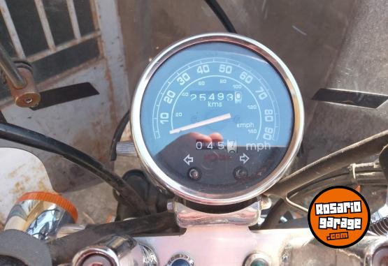 Motos - Mondial Hd 250 2014 Nafta 25459Km - En Venta