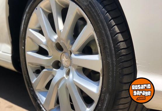 Autos - Peugeot 408 THP Allure plus 2017 Nafta 170000Km - En Venta