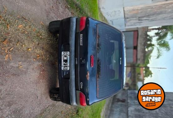 Autos - Renault Clio 3p 1996 Nafta 280000Km - En Venta