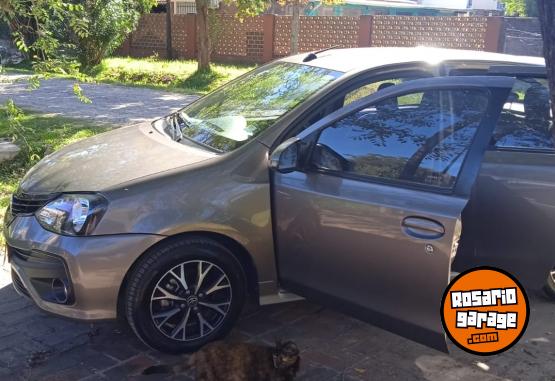 Autos - Toyota ethios 2019 Nafta 62000Km - En Venta