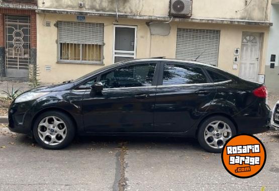 Autos - Ford Fiesta Kinect Trend Plus 2012 Nafta 133790Km - En Venta