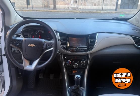 Camionetas - Chevrolet Tracker ltz 2017 GNC 180000Km - En Venta