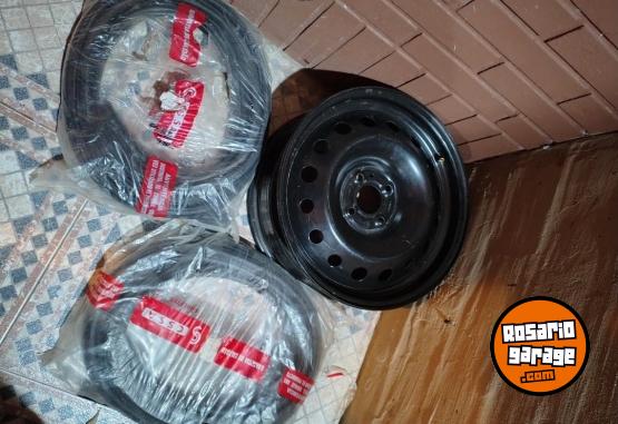 Accesorios para Autos - Llanta - En Venta