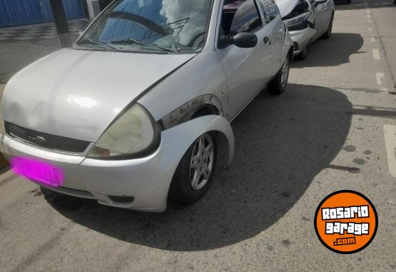 Autos - Ford Plus tattoo 2004 Nafta 206000Km - En Venta
