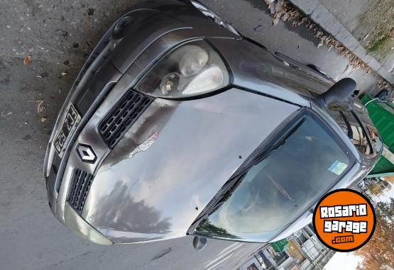 Autos - Renault Clio authentique 2005 Diesel 296000Km - En Venta