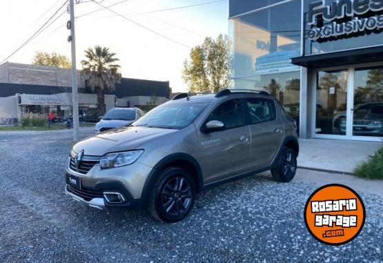 Autos - Renault Sandero 2023 Nafta 33000Km - En Venta