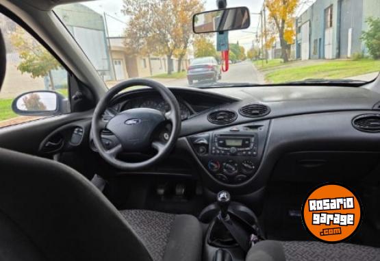 Autos - Ford Focus Ambiente 1.6 2007 Nafta 150000Km - En Venta