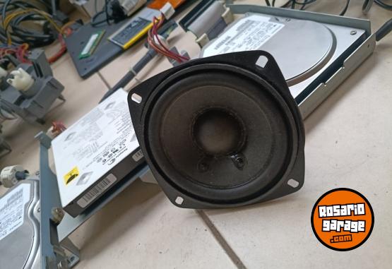 Electr�nica - Liquido LOTE electronica y pc discos rigidos cables motores pc etc ver fotos - En Venta