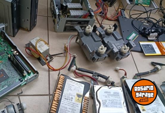 Electr�nica - Liquido LOTE electronica y pc discos rigidos cables motores pc etc ver fotos - En Venta