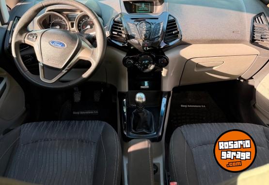Camionetas - Ford Eco sport titanium 1.6 2015 Nafta 140000Km - En Venta