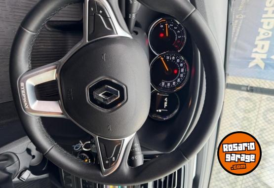 Autos - Renault Sandero intense 2023 Nafta 43000Km - En Venta