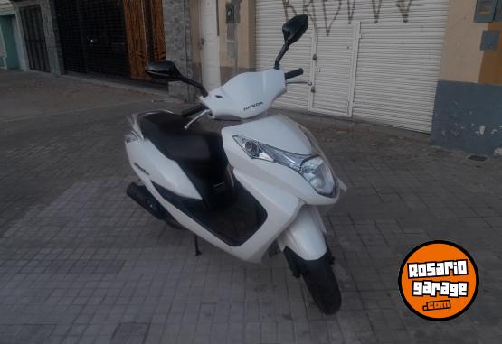 Motos - Honda Elite 125 2016 Nafta 18000Km - En Venta