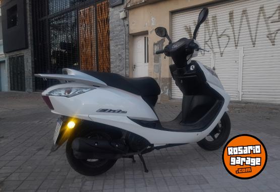 Motos - Honda Elite 125 2016 Nafta 18000Km - En Venta