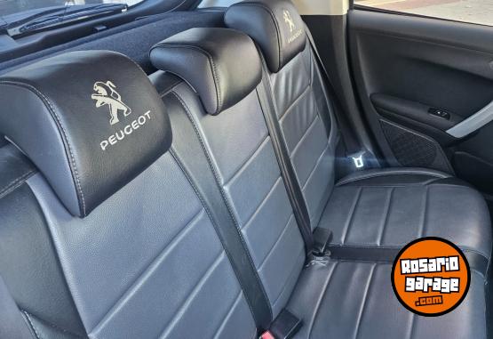 Autos - Peugeot 208 ALLURE 1.6 touchscree 2014 Nafta 170000Km - En Venta