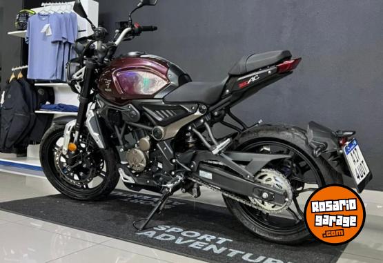 Motos - Voge 300 AC 2023 Nafta 4144Km - En Venta