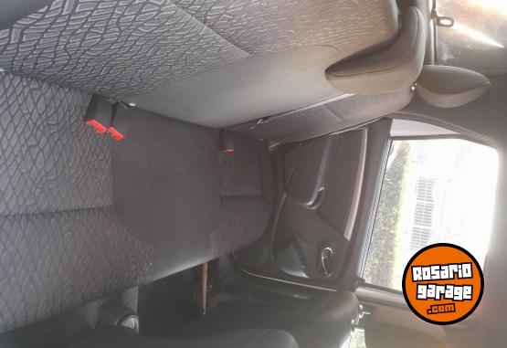 Camionetas - Renault OROCH DYNAMIQUE 2018 Nafta 180000Km - En Venta