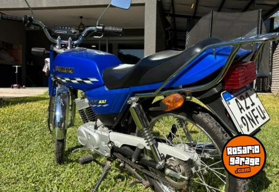Motos - Suzuki AX100 2024 Nafta 3050Km - En Venta