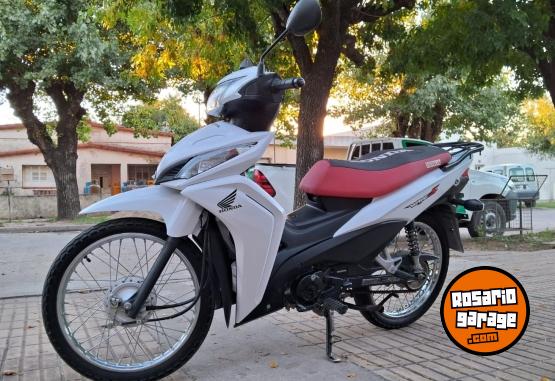 Motos - Honda WAVE 110 2021 Nafta 9500Km - En Venta