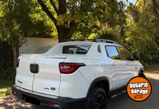 Camionetas - Fiat Toro Ultra 4x4 2022 Diesel 106000Km - En Venta