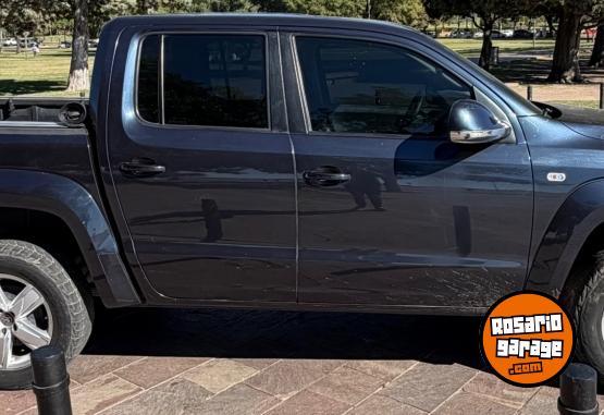 Camionetas - Volkswagen Amarok highline 4x2 pack 2017 Diesel 113000Km - En Venta