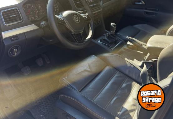 Camionetas - Volkswagen Amarok highline 4x2 pack 2017 Diesel 113000Km - En Venta