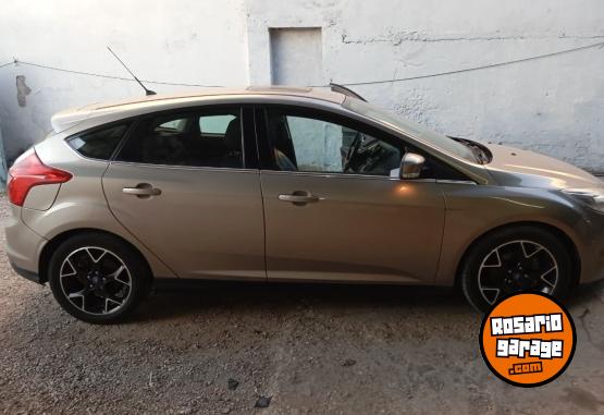 Autos - Ford focus titanium 2014 Nafta 153000Km - En Venta