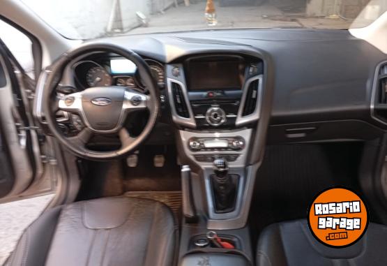 Autos - Ford focus titanium 2014 Nafta 153000Km - En Venta