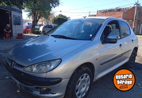 Autos - Peugeot 206 2004 Nafta 111111Km - En Venta
