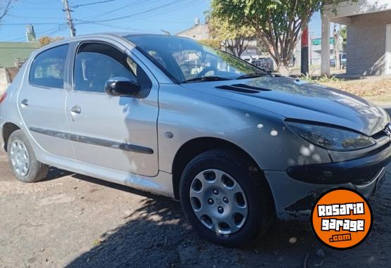 Autos - Peugeot 206 2004 Nafta 111111Km - En Venta