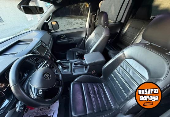 Camionetas - Volkswagen Amarok v6 2024 Diesel 84000Km - En Venta