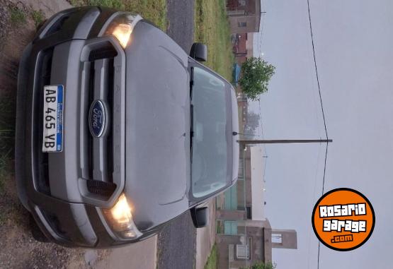 Camionetas - Ford Ranger xls 2017 Diesel 105000Km - En Venta