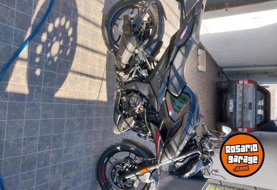 Motos - Bajaj Rouser n250 2024 Nafta 280Km - En Venta