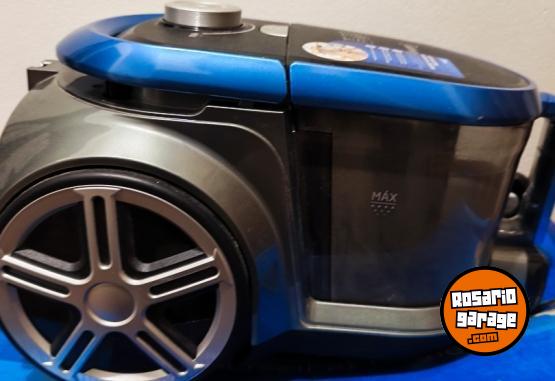 Hogar - Aspiradora Midea 2000w - En Venta