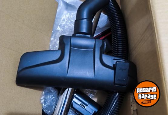 Hogar - Aspiradora Midea 2000w - En Venta