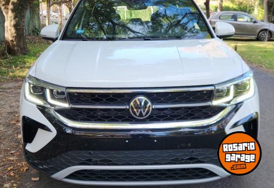 Autos - Volkswagen Taos Highline 2022 Nafta 40000Km - En Venta