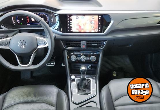 Autos - Volkswagen Taos Highline 2022 Nafta 40000Km - En Venta