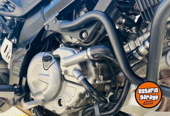 Motos - Suzuki V-Strom 650 2012 Nafta 80000Km - En Venta