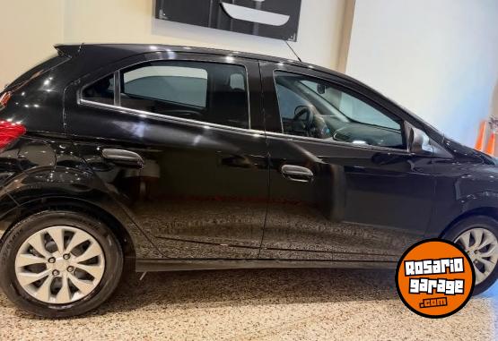 Autos - Chevrolet ONIX LT 2017 Nafta 99000Km - En Venta