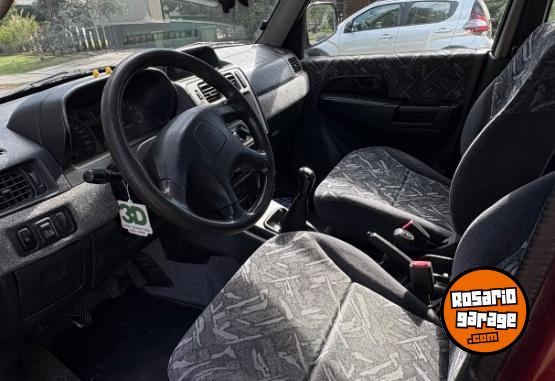 Camionetas - Mitsubishi Montero io 2000 Nafta 360000Km - En Venta
