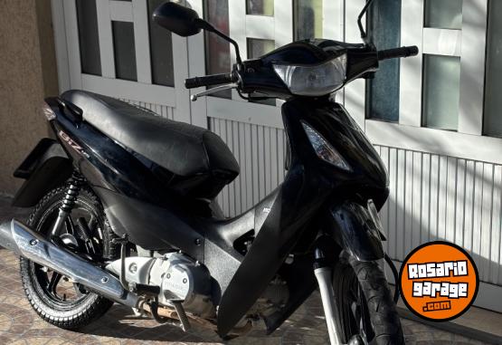 Motos - Honda Biz 125 full 2017 Nafta 21600Km - En Venta