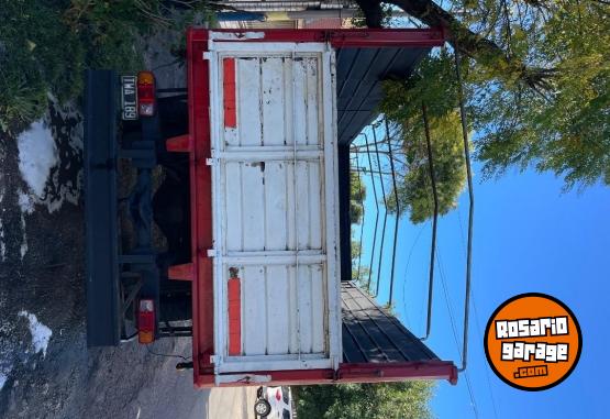 Camiones y Gr�as - VENDO CAMI�N FORD - En Venta