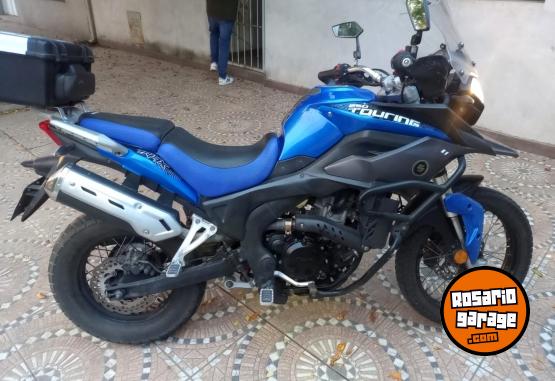 Motos - Corven Touring 2017 Nafta 124000Km - En Venta