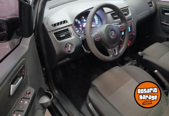 Autos - Volkswagen Suran Trendline 2014 Nafta 140000Km - En Venta
