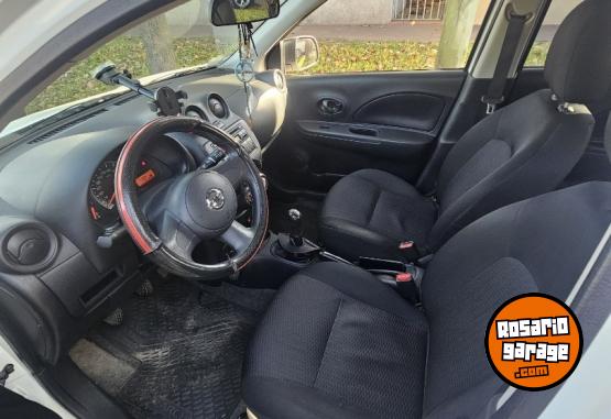 Autos - Nissan March 2015 Nafta 112000Km - En Venta